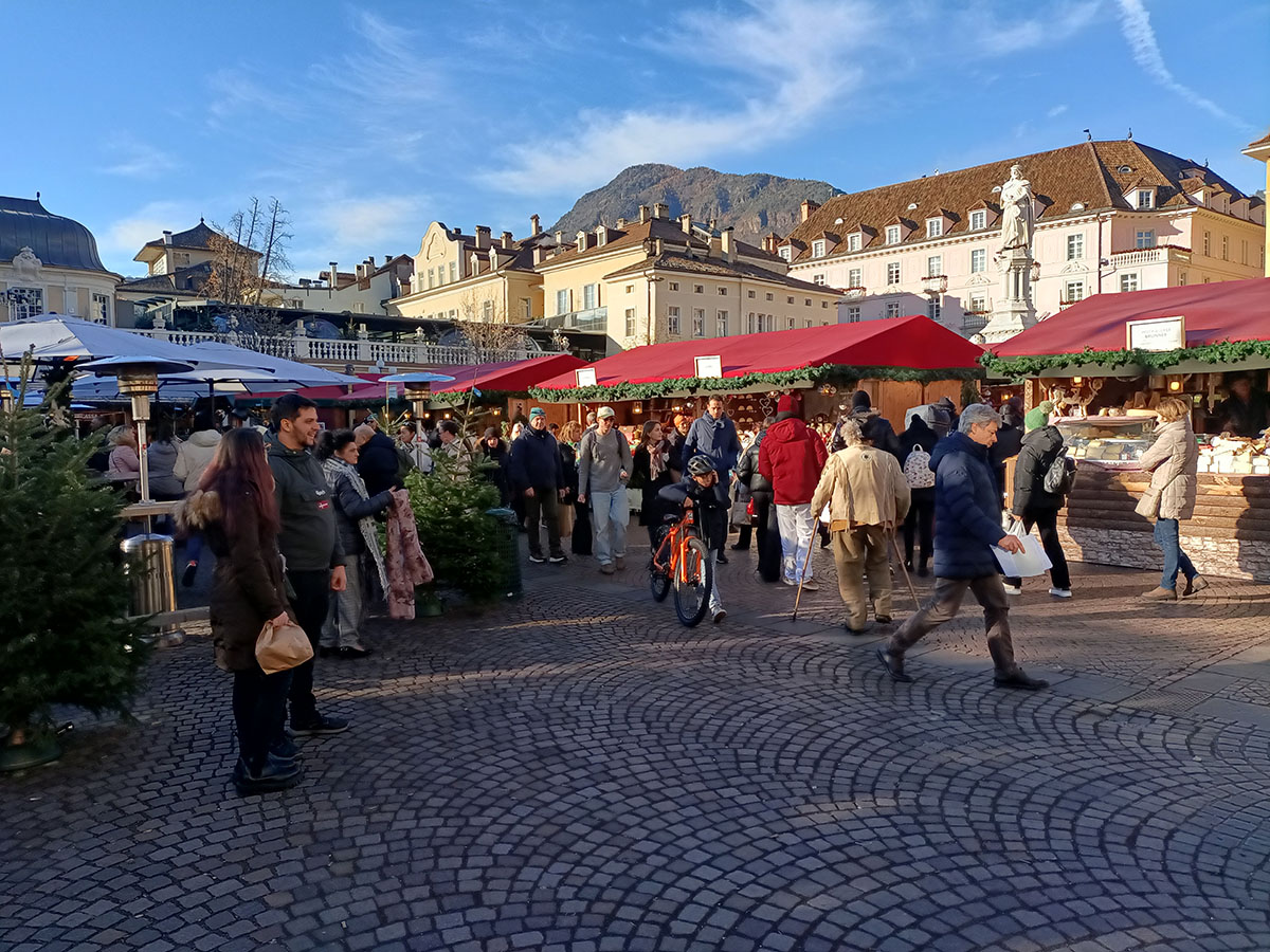 ../Costumi/Mercatini/Bolzano_IMG20241209135556.jpg