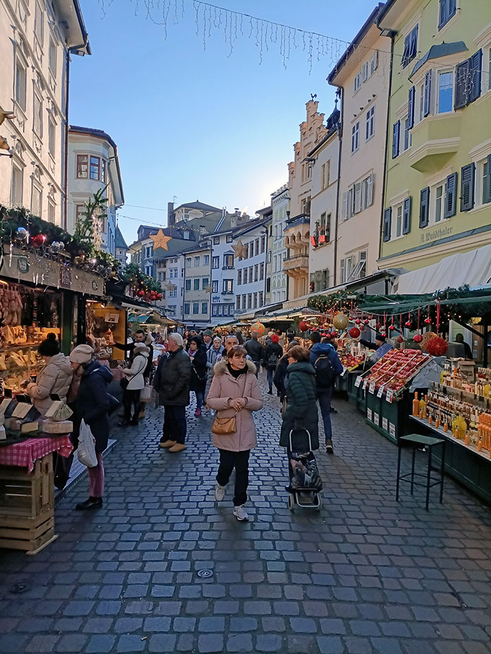 ../Costumi/Mercatini/Bolzano_IMG20241209141901.jpg