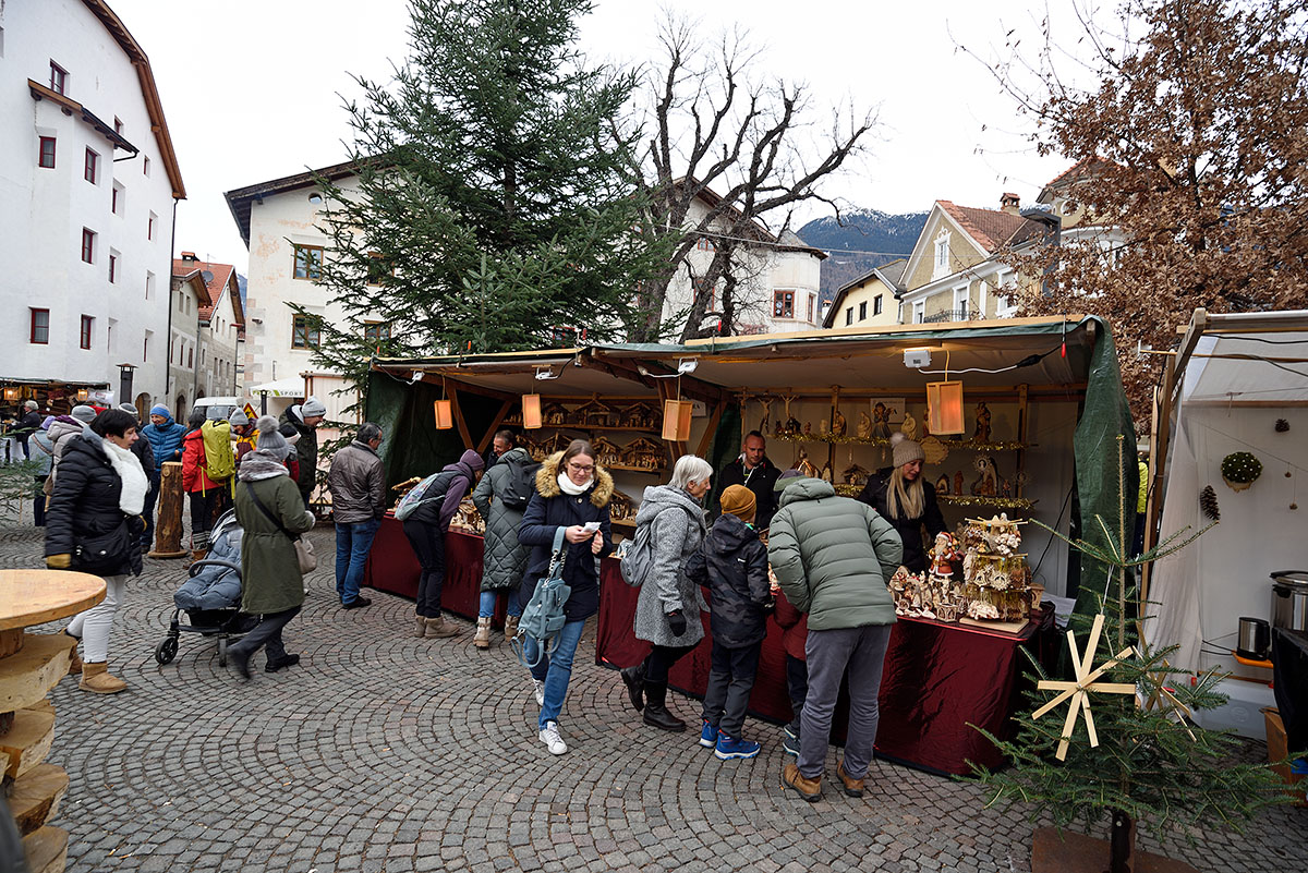 ../Costumi/Mercatini/Glorenza_010551.jpg