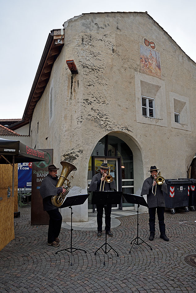 ../Costumi/Mercatini/Glorenza_010554.jpg