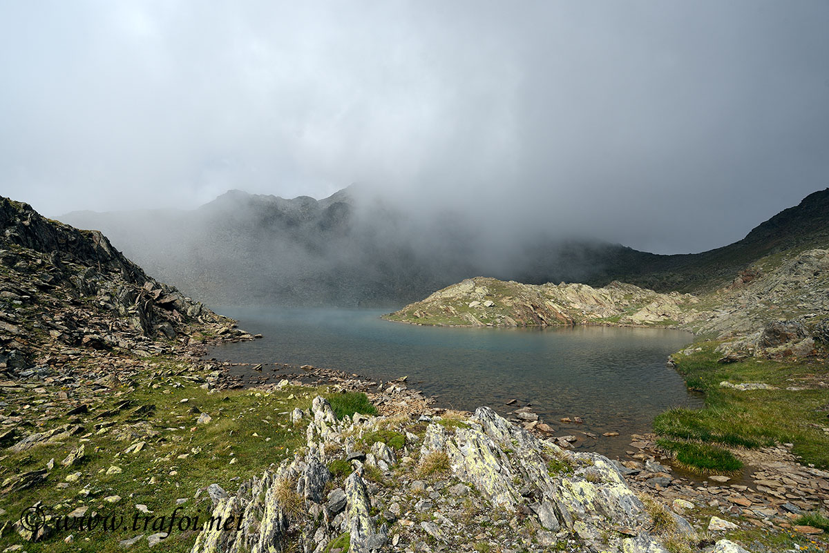 ../Escursioni2/Laghi_Fame_Corzes/010247_Lago_Fame.jpg