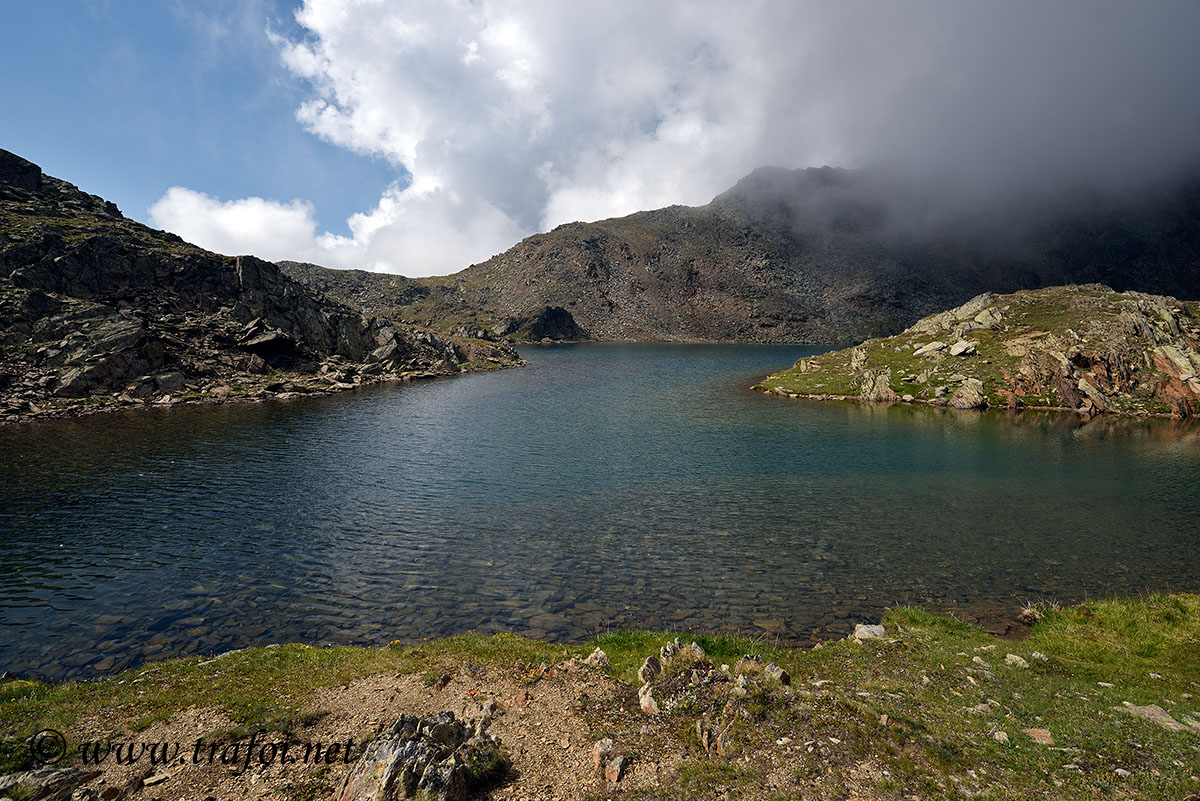 ../Escursioni2/Laghi_Fame_Corzes/010248_Lago_Fame.jpg