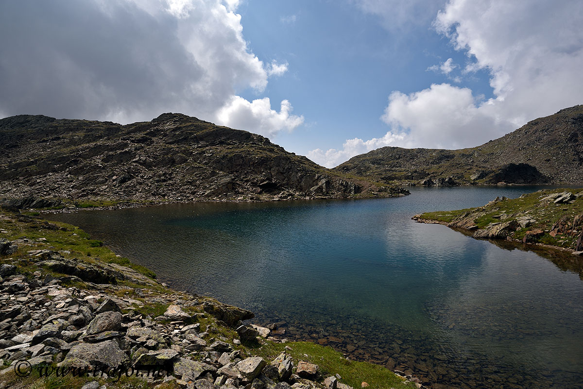 ../Escursioni2/Laghi_Fame_Corzes/010250_Lago_Fame.jpg