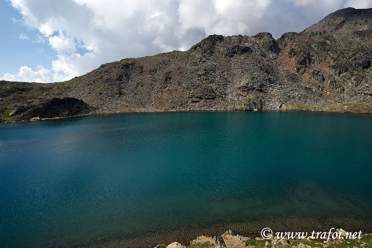 ../Escursioni2/Laghi_Fame_Corzes/010267_Lago_Fame.jpg