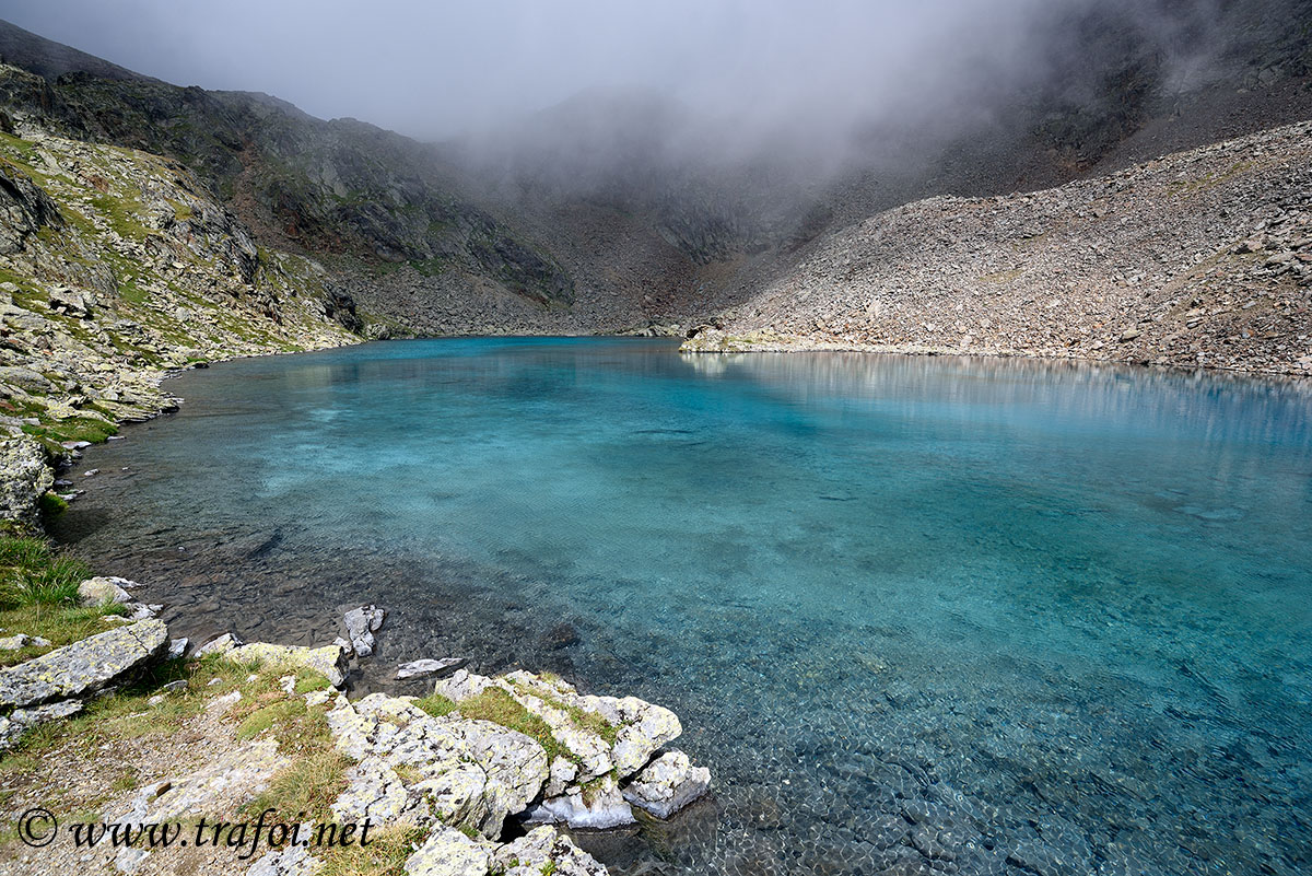 ../Escursioni2/Laghi_Fame_Corzes/010333_Laghetto_Nero.jpg