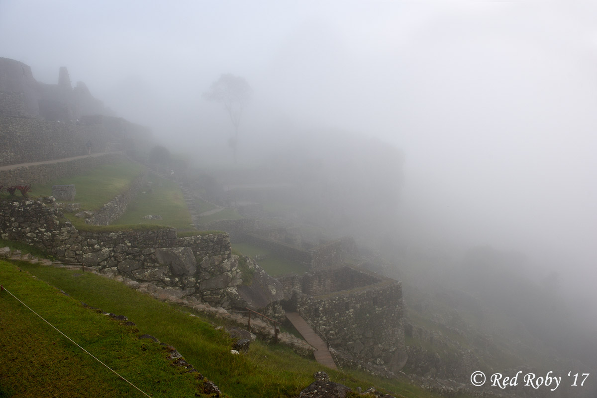 ../Peru/Machu_Picchu_22158.jpg