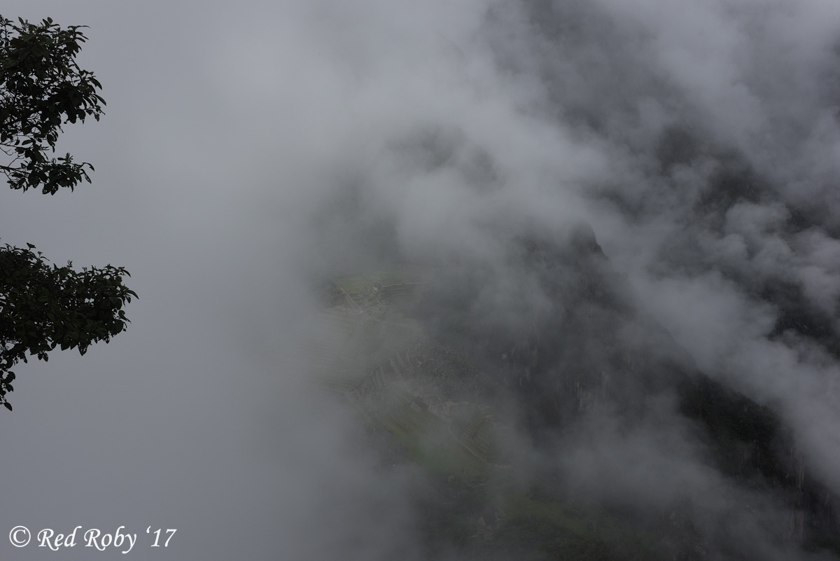 ../Peru/Machu_Picchu_22218.jpg