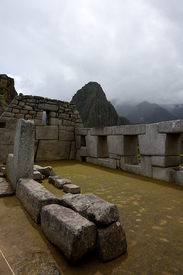 ../Peru/Machu_Picchu_22474.jpg