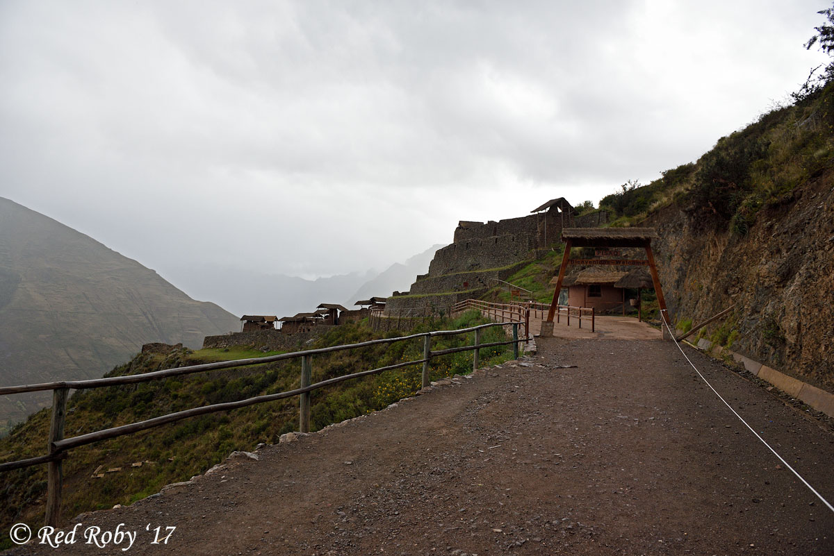 ../Peru/Pisac_22100.jpg